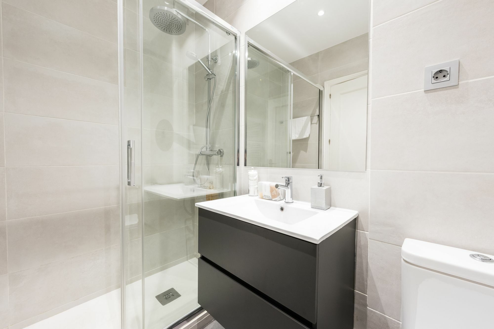 Appartamento Atico En Chueca By Madflats Collection Madrid Esterno foto